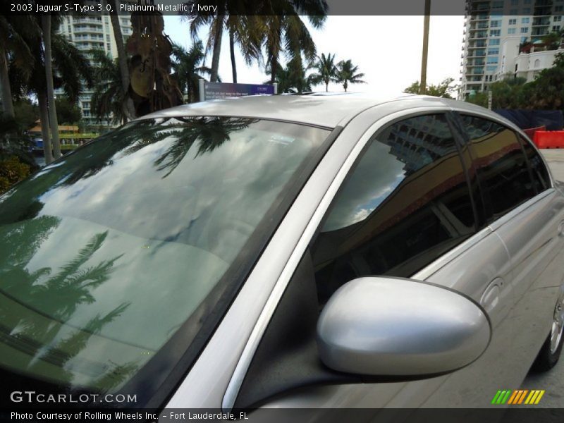 Platinum Metallic / Ivory 2003 Jaguar S-Type 3.0