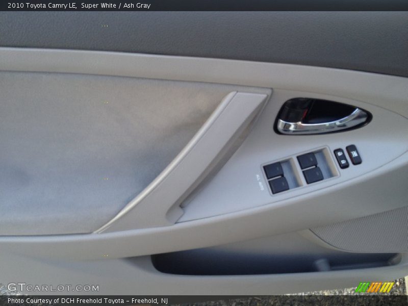 Super White / Ash Gray 2010 Toyota Camry LE