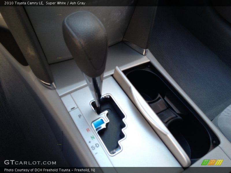 Super White / Ash Gray 2010 Toyota Camry LE