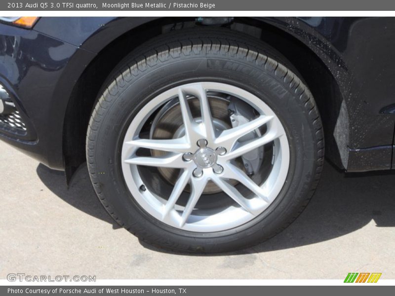 Moonlight Blue Metallic / Pistachio Beige 2013 Audi Q5 3.0 TFSI quattro