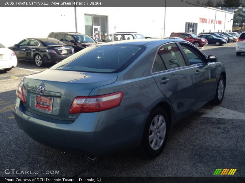 Aloe Green Metallic / Bisque 2009 Toyota Camry XLE