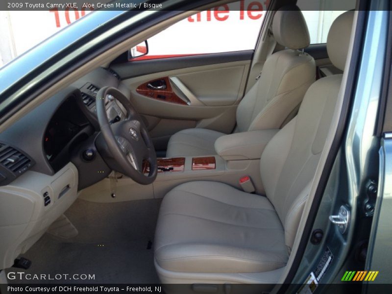 Aloe Green Metallic / Bisque 2009 Toyota Camry XLE