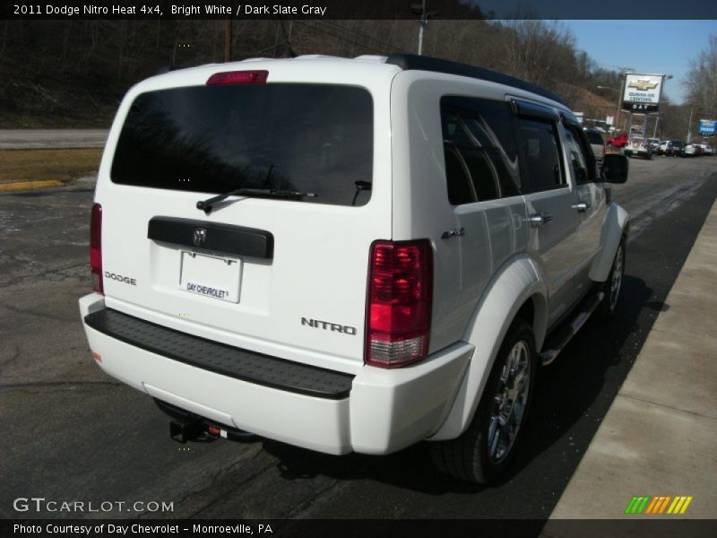 Bright White / Dark Slate Gray 2011 Dodge Nitro Heat 4x4