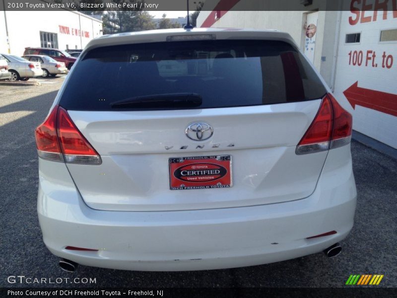 Blizzard White Pearl / Ivory 2010 Toyota Venza V6