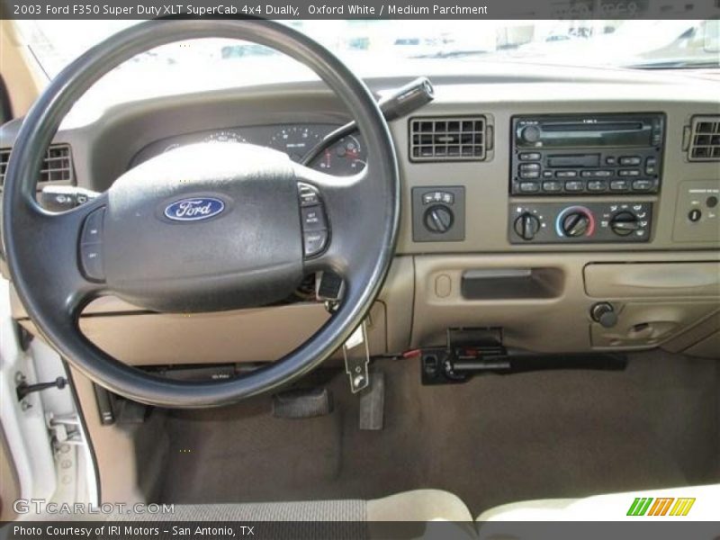 Oxford White / Medium Parchment 2003 Ford F350 Super Duty XLT SuperCab 4x4 Dually