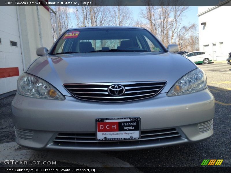 Lunar Mist Metallic / Taupe 2005 Toyota Camry LE