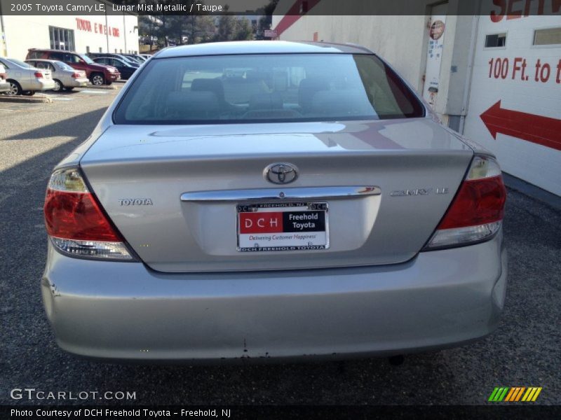 Lunar Mist Metallic / Taupe 2005 Toyota Camry LE
