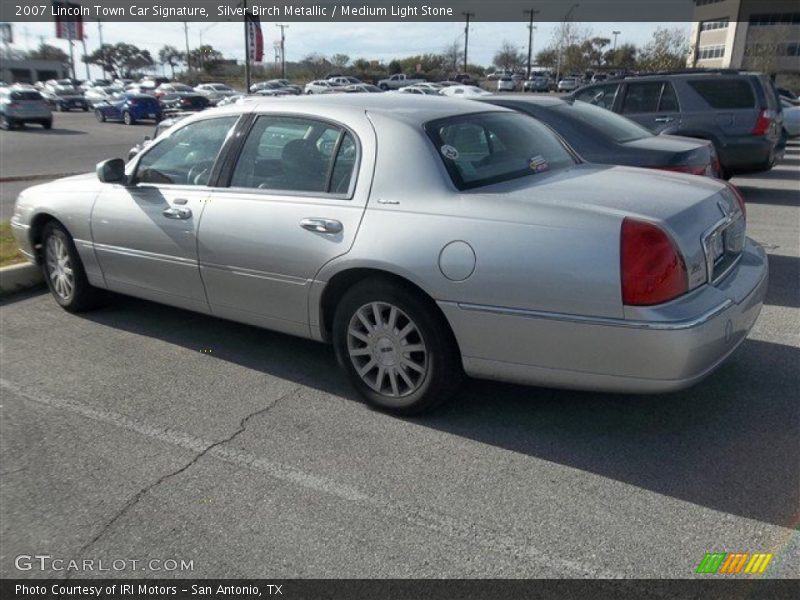 Silver Birch Metallic / Medium Light Stone 2007 Lincoln Town Car Signature