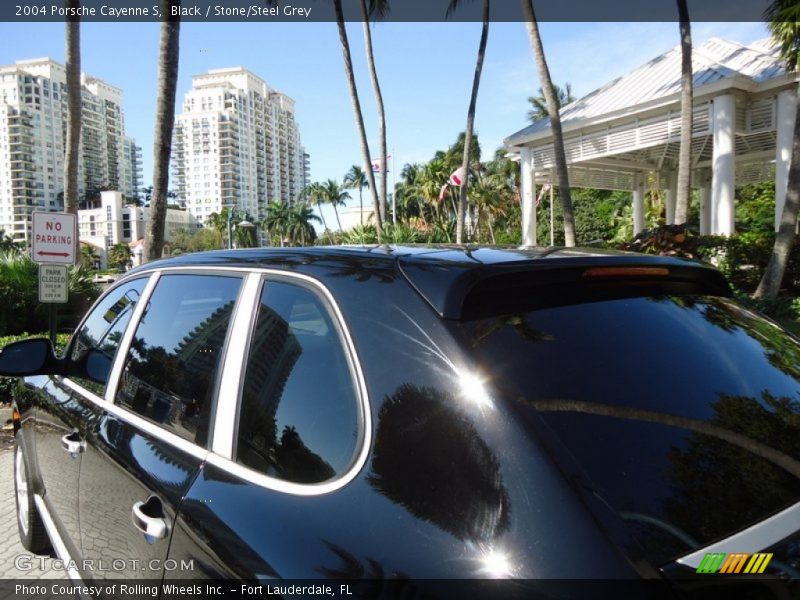 Black / Stone/Steel Grey 2004 Porsche Cayenne S