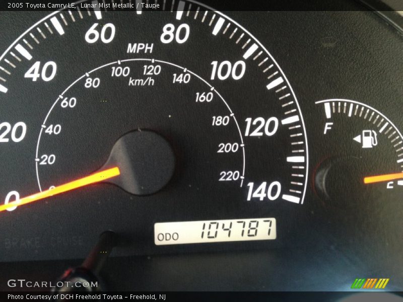 Lunar Mist Metallic / Taupe 2005 Toyota Camry LE