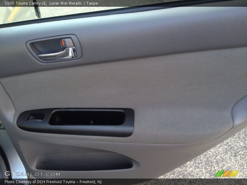 Lunar Mist Metallic / Taupe 2005 Toyota Camry LE