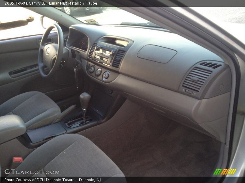 Lunar Mist Metallic / Taupe 2005 Toyota Camry LE