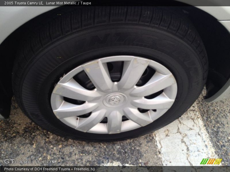 Lunar Mist Metallic / Taupe 2005 Toyota Camry LE