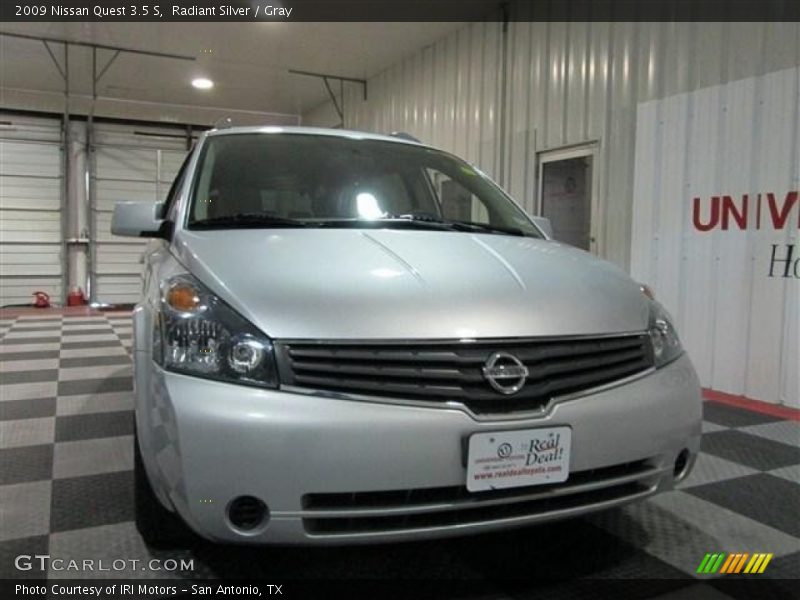 Radiant Silver / Gray 2009 Nissan Quest 3.5 S
