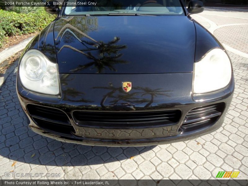 Black / Stone/Steel Grey 2004 Porsche Cayenne S
