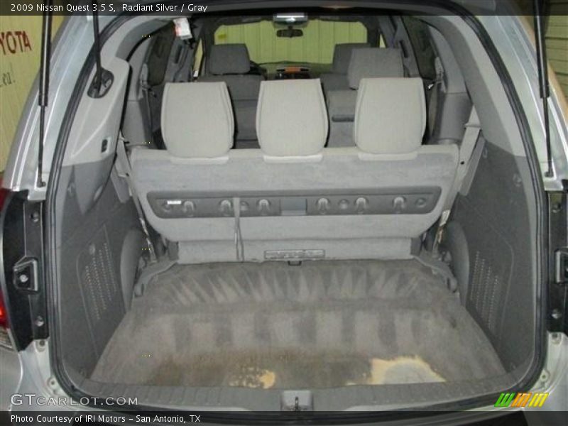 Radiant Silver / Gray 2009 Nissan Quest 3.5 S