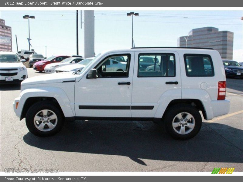 Bright White / Dark Slate Gray 2012 Jeep Liberty Sport