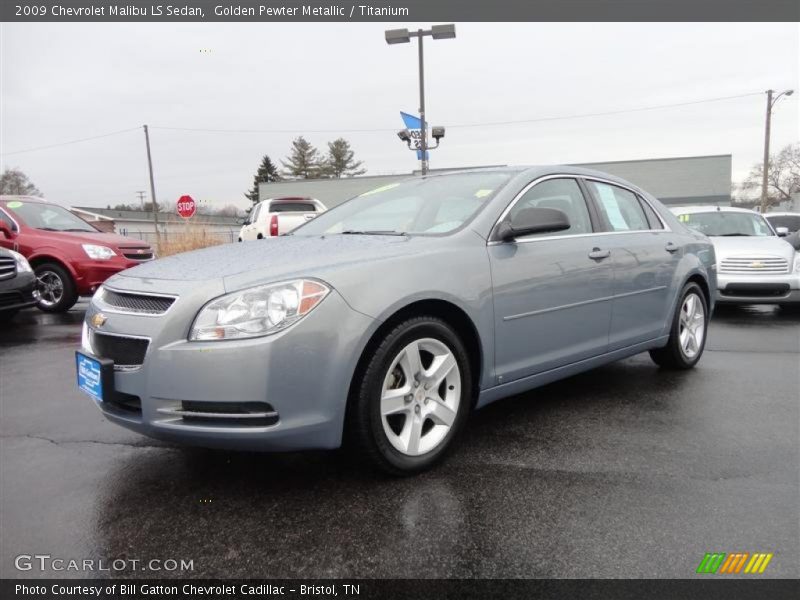 Front 3/4 View of 2009 Malibu LS Sedan