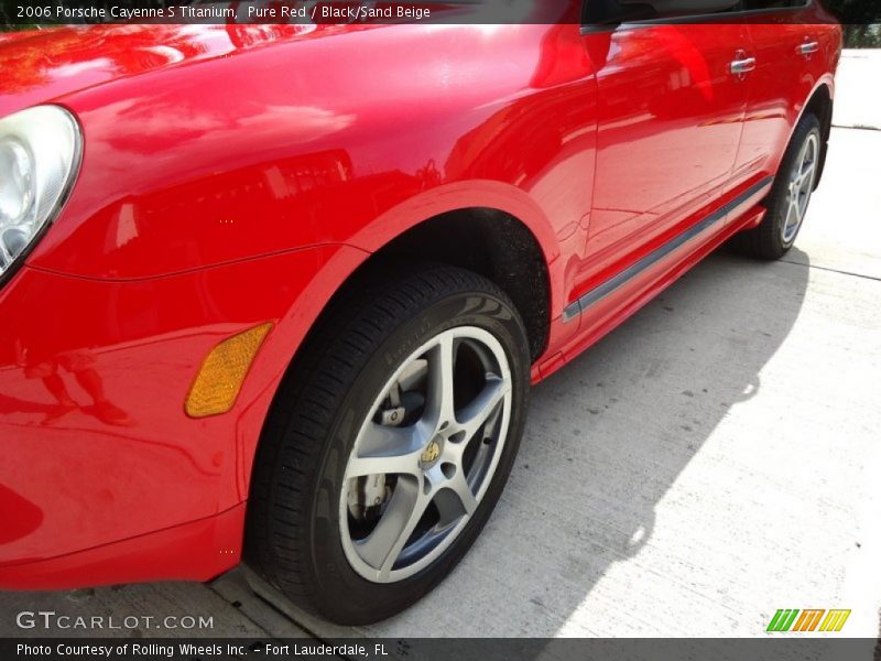 Pure Red / Black/Sand Beige 2006 Porsche Cayenne S Titanium