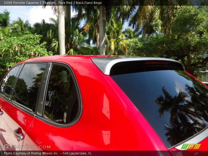 Pure Red / Black/Sand Beige 2006 Porsche Cayenne S Titanium