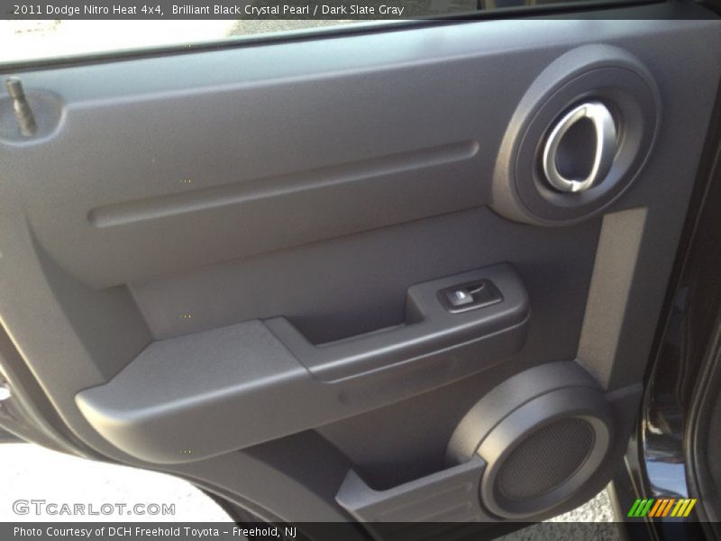 Brilliant Black Crystal Pearl / Dark Slate Gray 2011 Dodge Nitro Heat 4x4