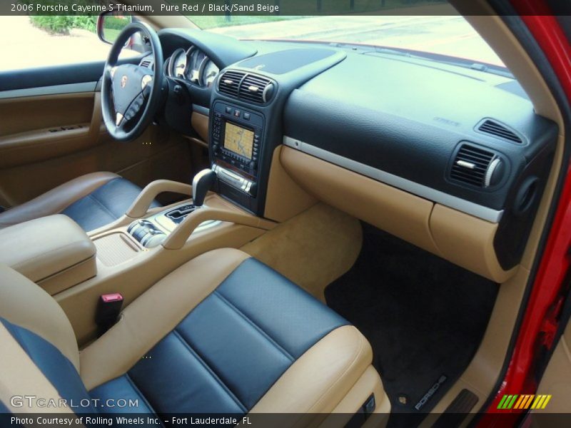 Dashboard of 2006 Cayenne S Titanium