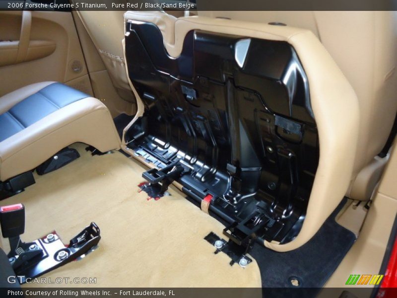 Rear Seat of 2006 Cayenne S Titanium