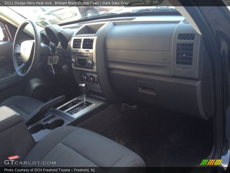 Brilliant Black Crystal Pearl / Dark Slate Gray 2011 Dodge Nitro Heat 4x4