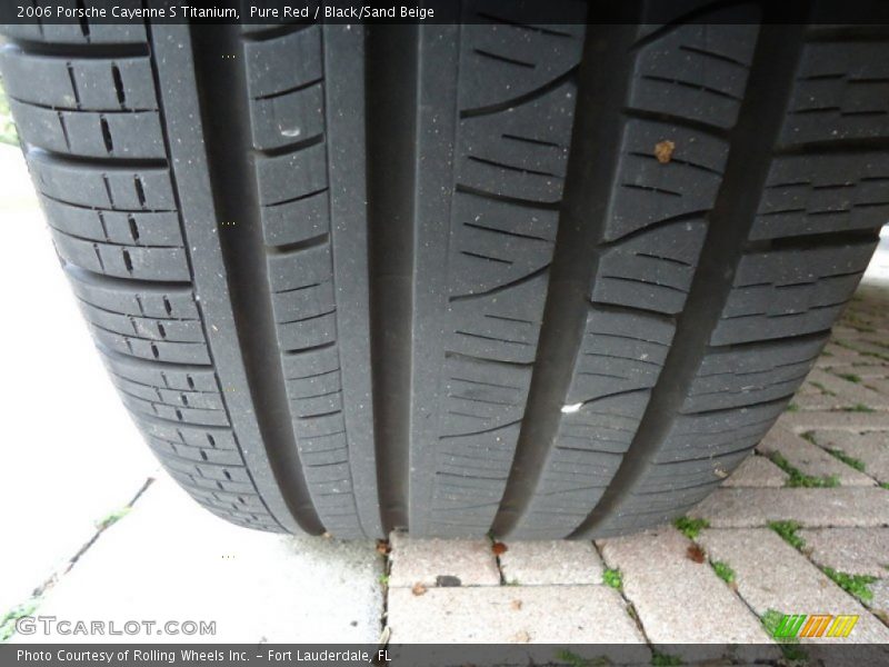 Pure Red / Black/Sand Beige 2006 Porsche Cayenne S Titanium