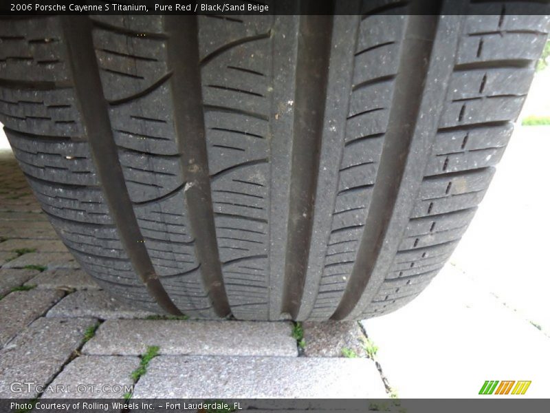 Pure Red / Black/Sand Beige 2006 Porsche Cayenne S Titanium