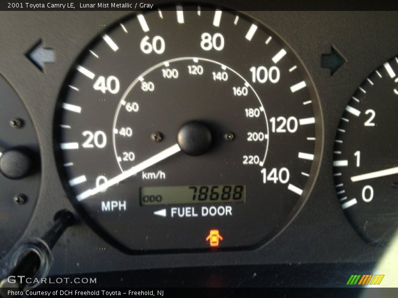 Lunar Mist Metallic / Gray 2001 Toyota Camry LE