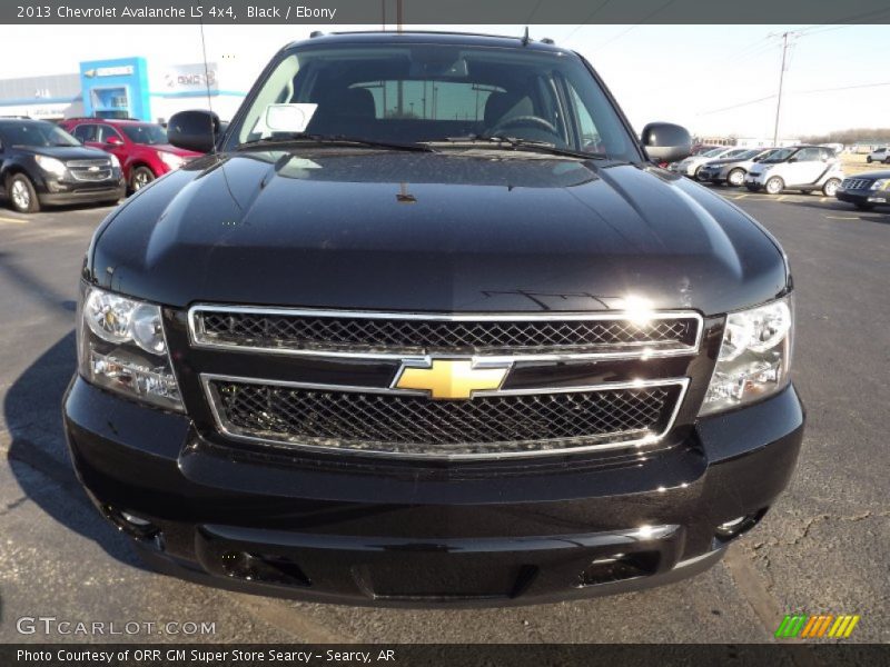 Black / Ebony 2013 Chevrolet Avalanche LS 4x4