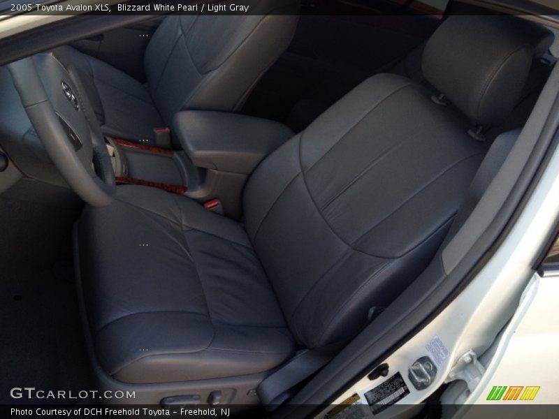 Blizzard White Pearl / Light Gray 2005 Toyota Avalon XLS
