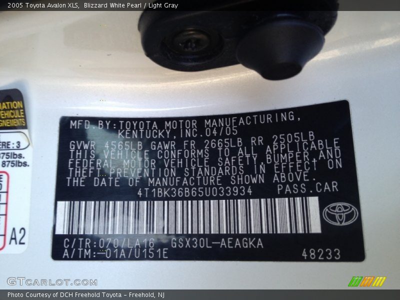Blizzard White Pearl / Light Gray 2005 Toyota Avalon XLS