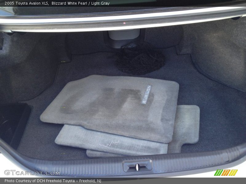 Blizzard White Pearl / Light Gray 2005 Toyota Avalon XLS
