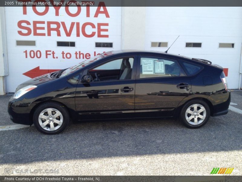 Black / Gray/Burgundy 2005 Toyota Prius Hybrid