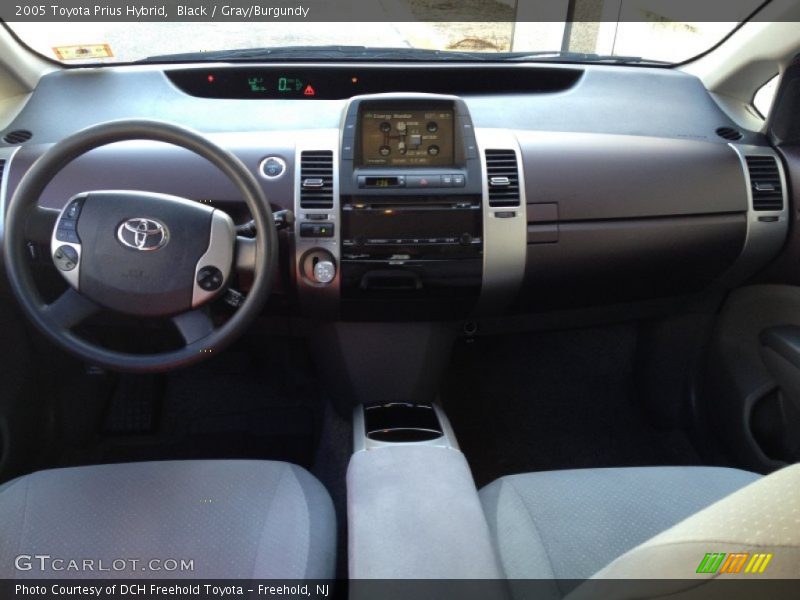 Black / Gray/Burgundy 2005 Toyota Prius Hybrid