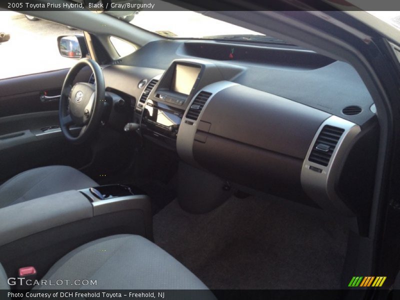 Black / Gray/Burgundy 2005 Toyota Prius Hybrid