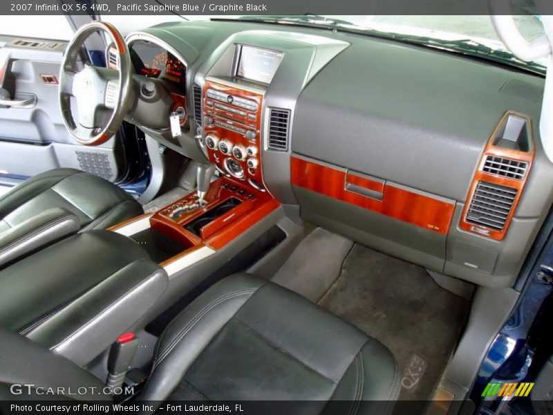 Dashboard of 2007 QX 56 4WD