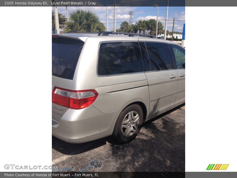 Silver Pearl Metallic / Gray 2005 Honda Odyssey EX