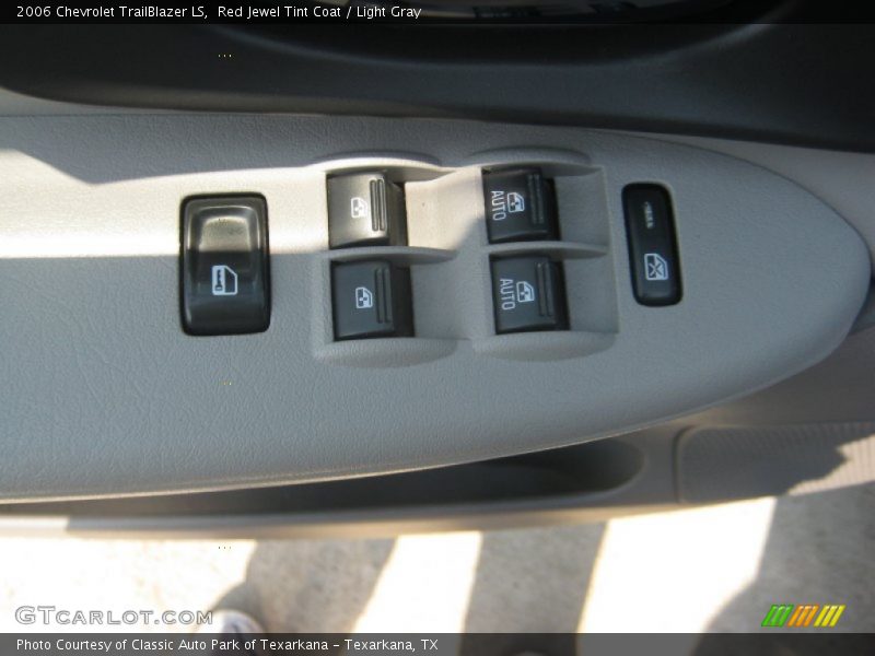 Red Jewel Tint Coat / Light Gray 2006 Chevrolet TrailBlazer LS