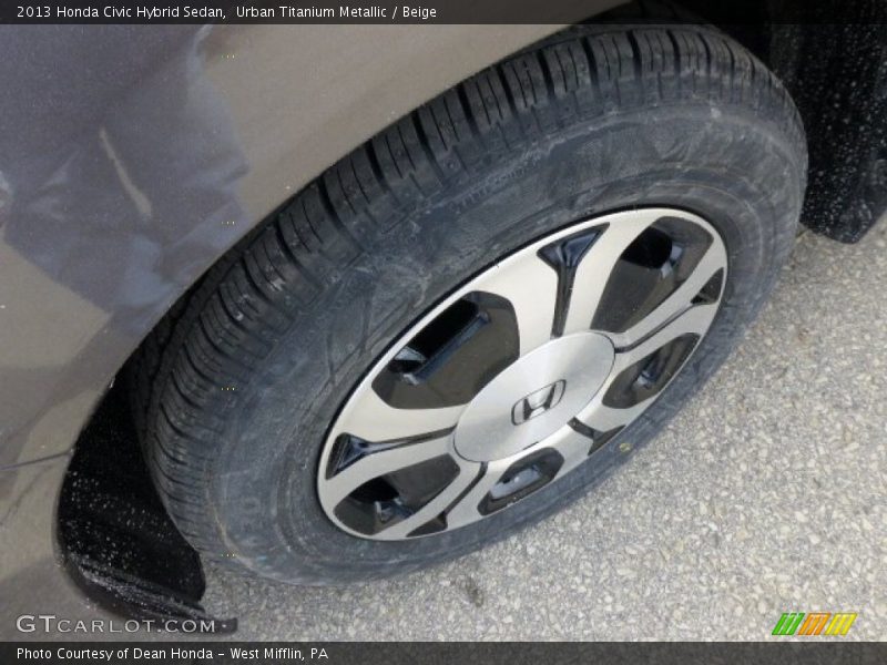 Urban Titanium Metallic / Beige 2013 Honda Civic Hybrid Sedan