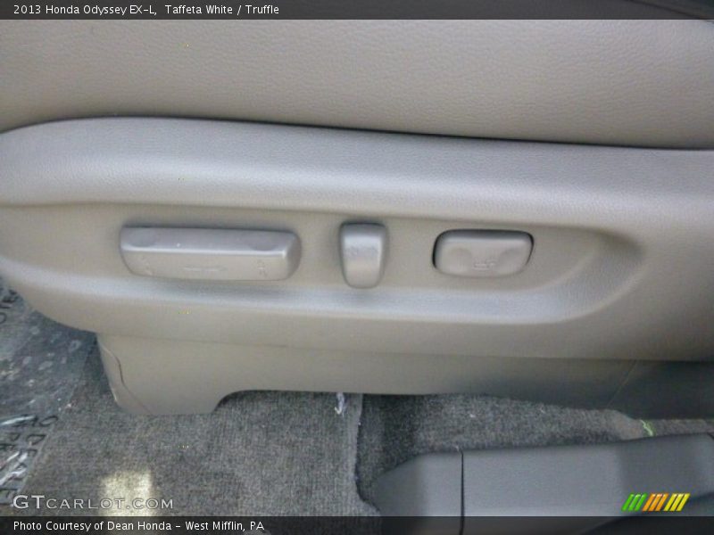 Taffeta White / Truffle 2013 Honda Odyssey EX-L