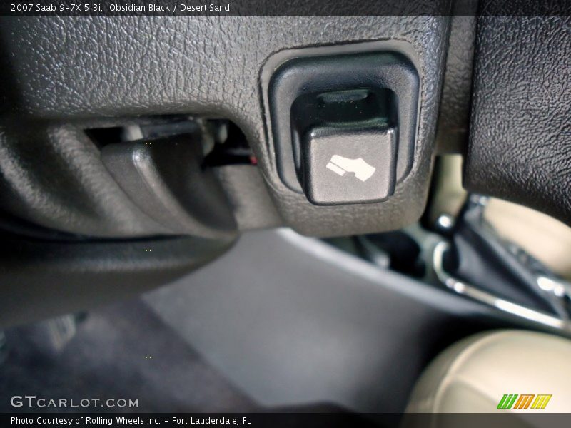 Obsidian Black / Desert Sand 2007 Saab 9-7X 5.3i