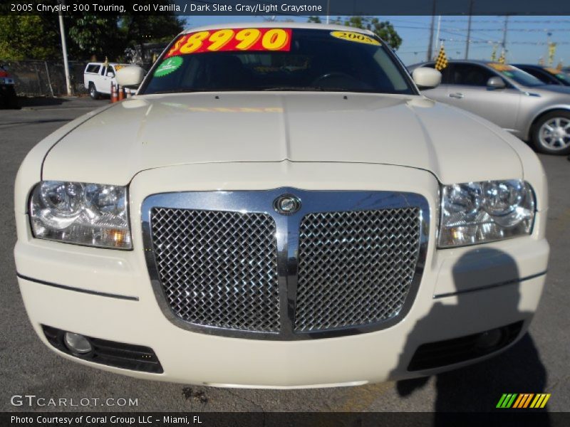 Cool Vanilla / Dark Slate Gray/Light Graystone 2005 Chrysler 300 Touring