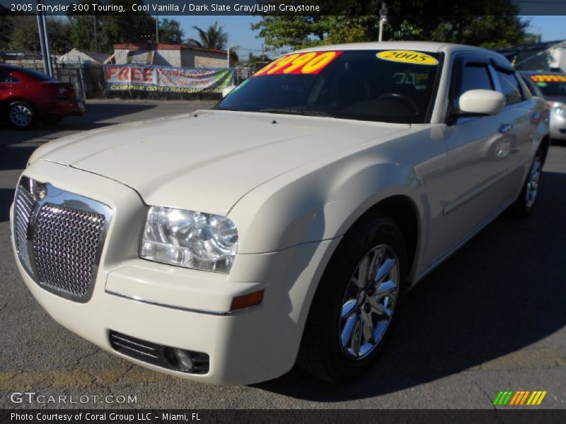 Cool Vanilla / Dark Slate Gray/Light Graystone 2005 Chrysler 300 Touring