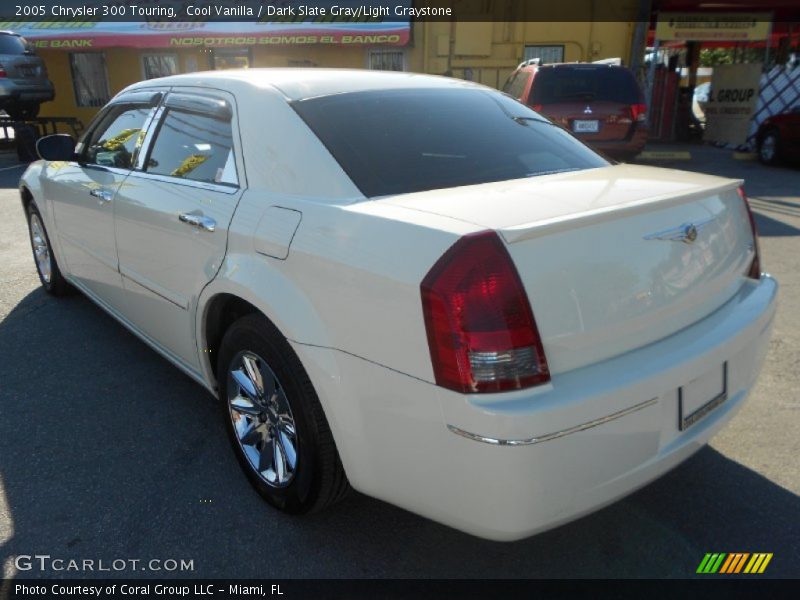 Cool Vanilla / Dark Slate Gray/Light Graystone 2005 Chrysler 300 Touring