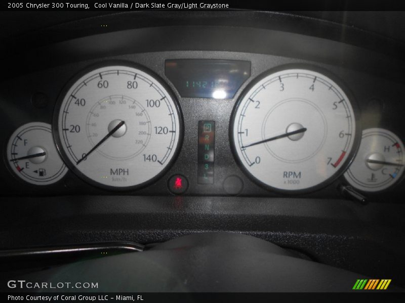 Cool Vanilla / Dark Slate Gray/Light Graystone 2005 Chrysler 300 Touring
