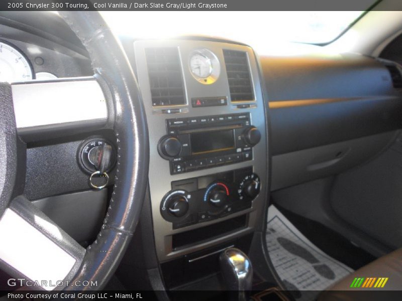 Cool Vanilla / Dark Slate Gray/Light Graystone 2005 Chrysler 300 Touring