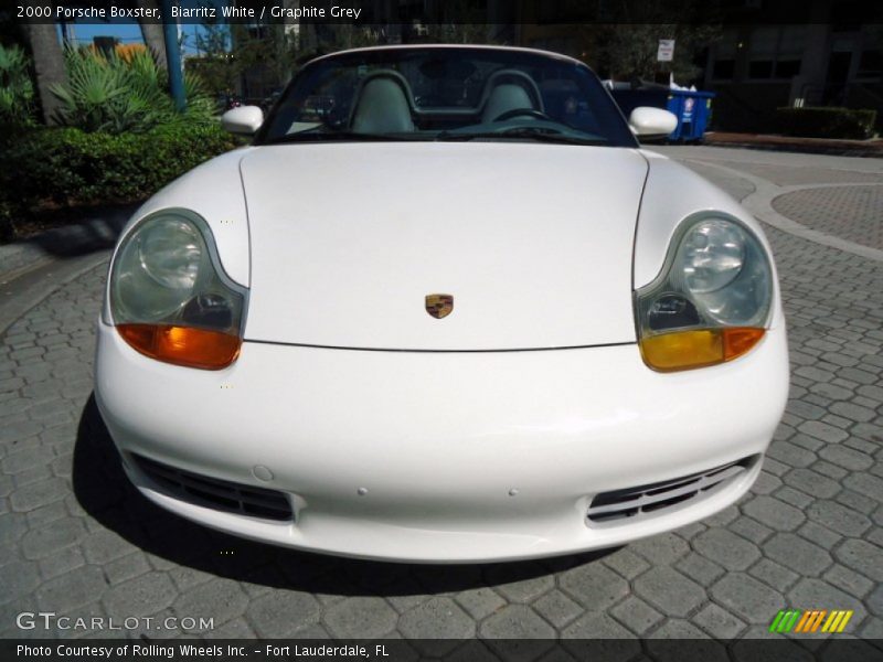 Biarritz White / Graphite Grey 2000 Porsche Boxster